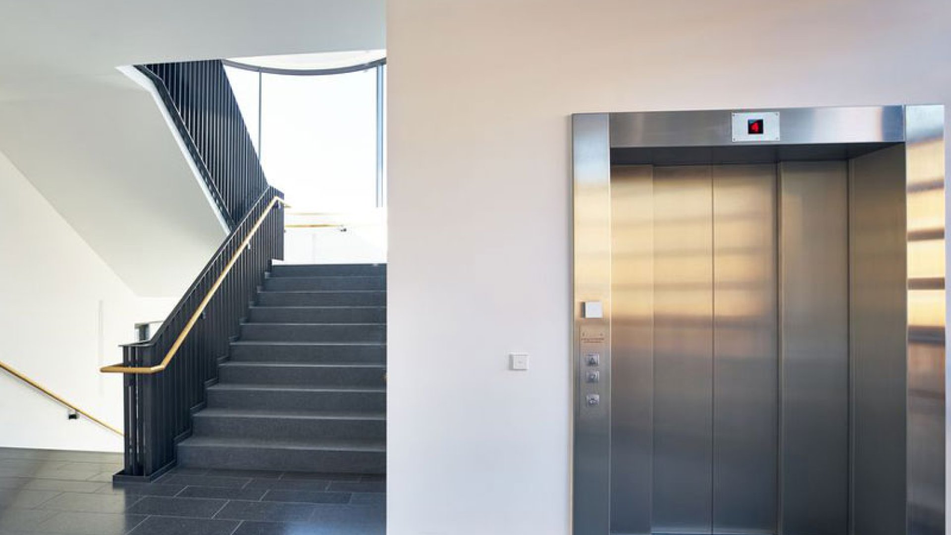  Instalación de ascensores en comunidades de vecinos: todo lo que necesitas saber